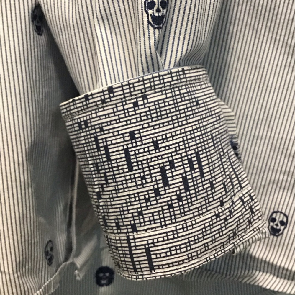 Robert Graham boys button down skull Large 14-16 - Picture 2 of 5
